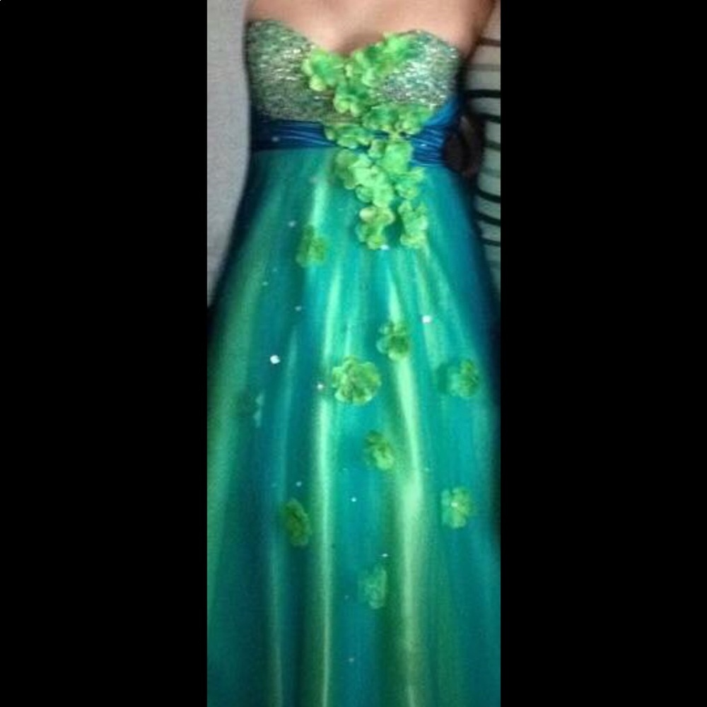 Prom dress